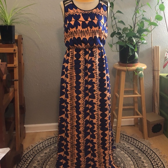 Modcloth Dresses & Skirts - ModCloth patterned maxi dress